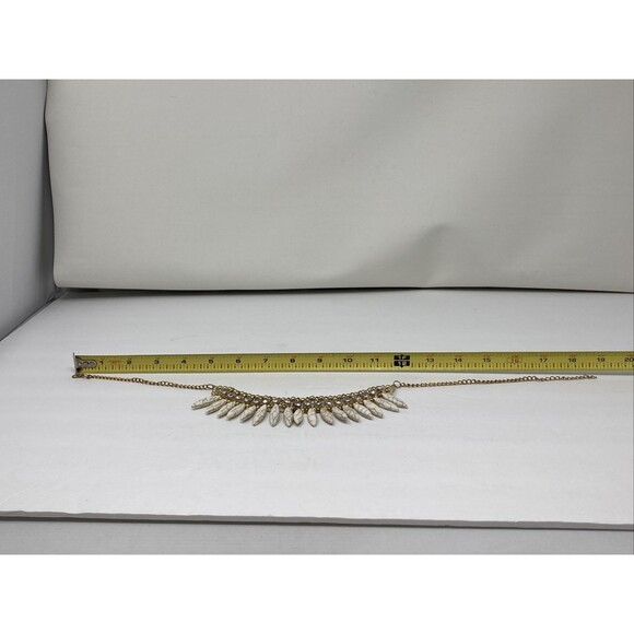 Necklace Gold Tone Clear Crystal White Veined Beads Claw-ish Shape Bib - Picture 10 of 12